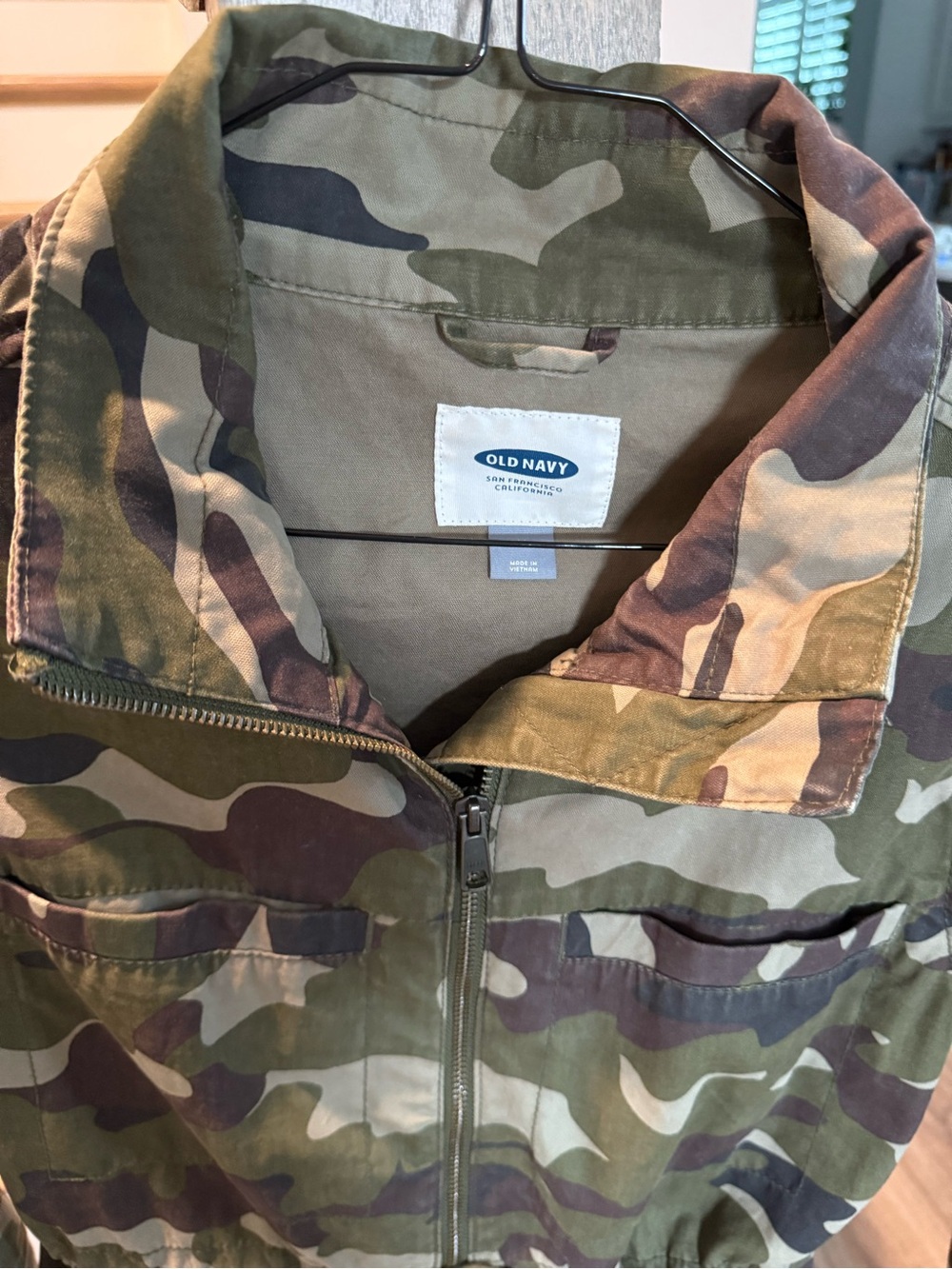 Old Navy Men's Camo Zip Jacket in Olive and Brown